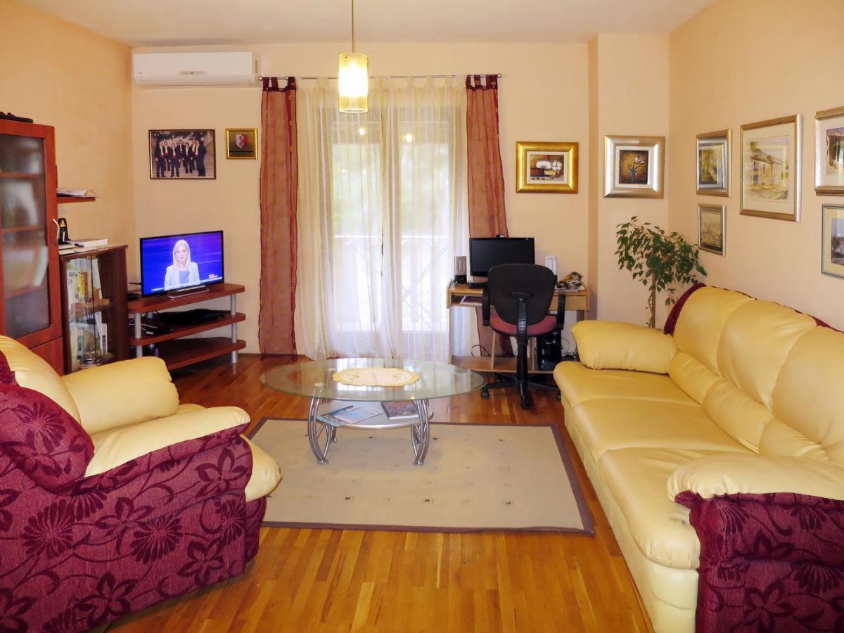Apartment Mira By Interhome Mirce Esterno foto