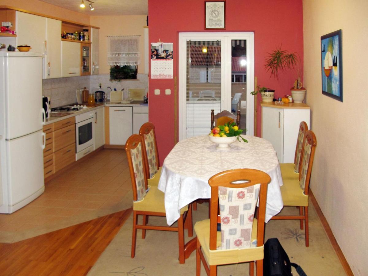 Apartment Mira By Interhome Mirce Esterno foto