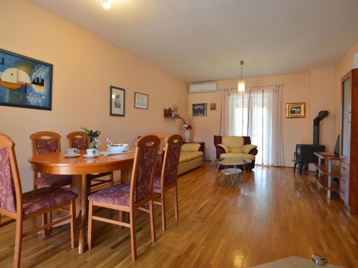 Apartment Mira By Interhome Mirce Esterno foto